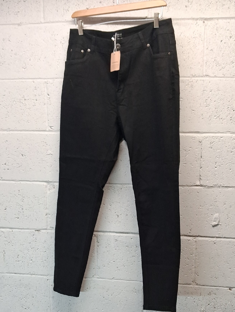 NWT Womens BloomChic Black High-Rise Skinny Leg Jeans